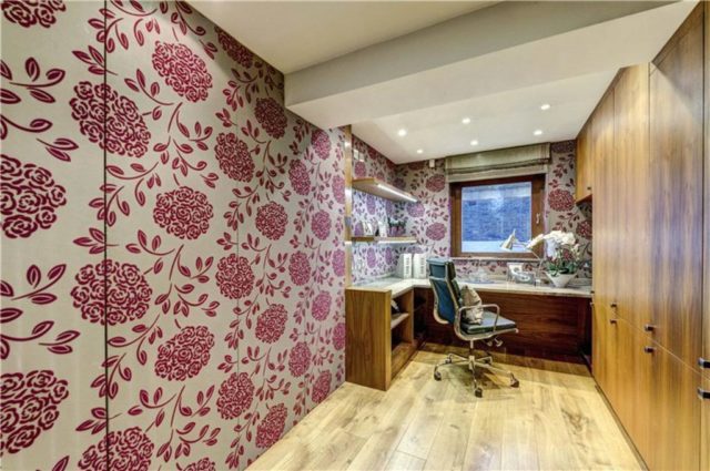  Image of 3 bedroom Maisonette to rent in Stafford Terrace London W8 at Stafford Terrace, Kensington, W8