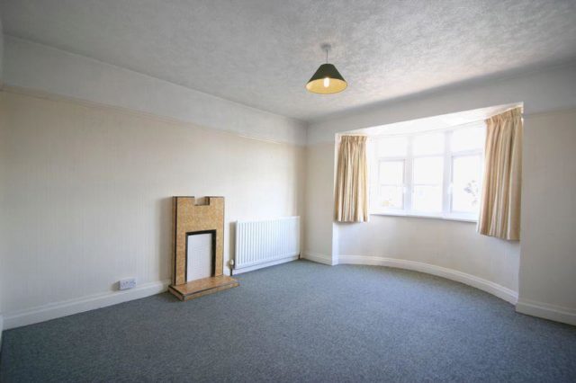  Image of 3 bedroom Semi-Detached house to rent in York Road Stafford ST17 at York Road, Stafford ST17