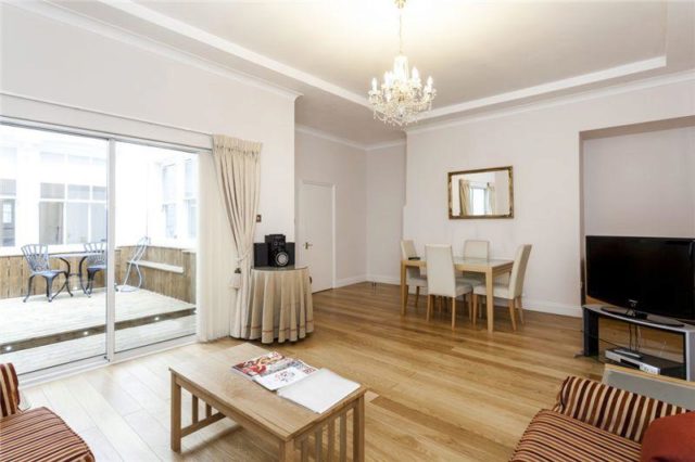  Image of 1 bedroom Flat to rent in Hertford Street London W1J at Hertford Street, Mayfair, W1J