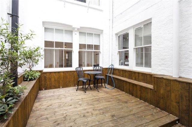  Image of 1 bedroom Flat to rent in Hertford Street London W1J at Hertford Street, Mayfair, W1J