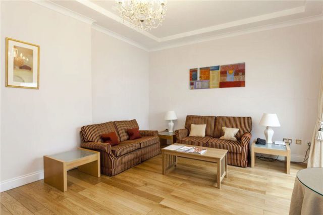 Image of 1 bedroom Flat to rent in Hertford Street London W1J at Hertford Street, Mayfair, W1J