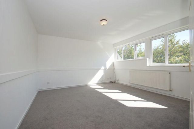  Image of 1 bedroom Flat to rent in Cleeve Close Redditch B98 at Cleeve Close, Church Hill, Redditch
