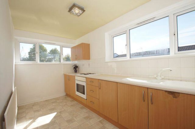  Image of 1 bedroom Flat to rent in Cleeve Close Redditch B98 at Cleeve Close, Church Hill, Redditch
