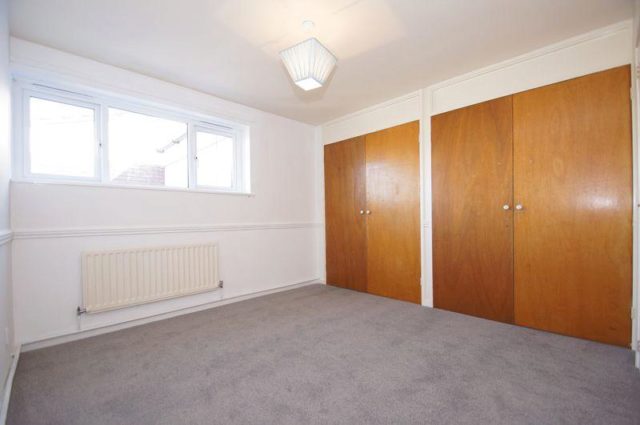  Image of 1 bedroom Flat to rent in Cleeve Close Redditch B98 at Cleeve Close, Church Hill, Redditch