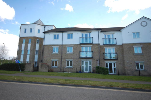  Image of 2 bedroom Flat for sale in Springfield Road Springfield Chelmsford CM2 at Springfield Road, Chelmsford, Essex, CM2