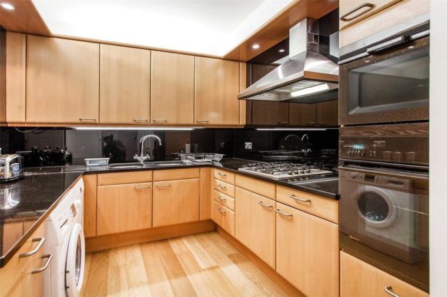  Image of 2 bedroom Flat to rent in Hertford Street London W1J at Hertford Street, Mayfair, W1J