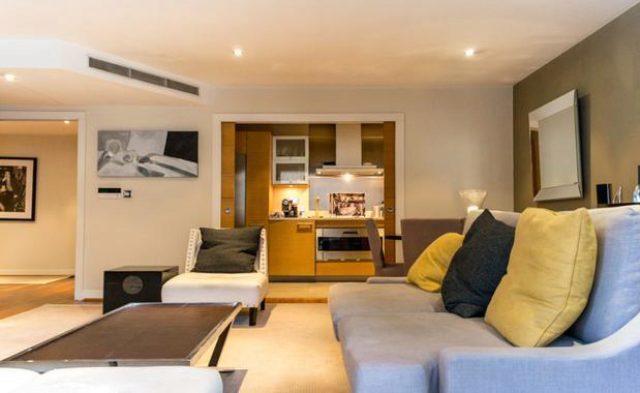 Image of 2 bedroom Flat to rent in Westferry Circus London E14 at Berkeley Tower, Canary Wharf, E14