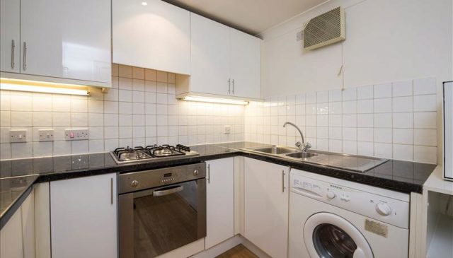 Image of 2 bedroom Flat to rent in Park Walk London SW10 at Peony Court Apartments, Park Walk, Chelsea, SW10