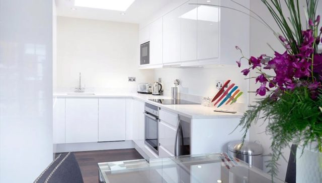  Image of 2 bedroom Flat to rent in Park Walk London SW10 at Peony Court Apartments, Park Walk, Chelsea, SW10