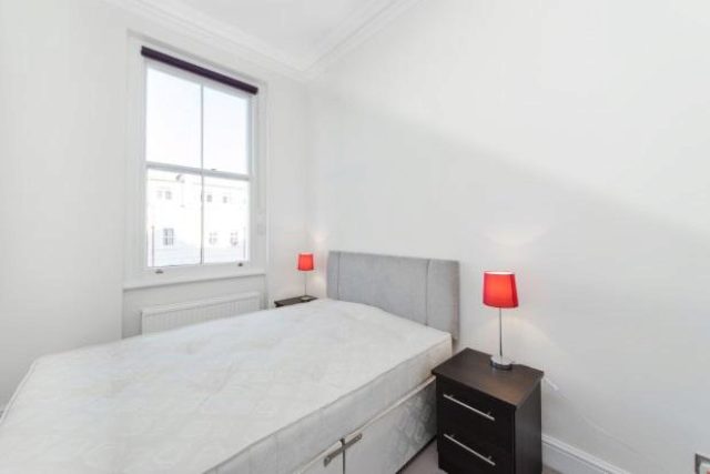  Image of 2 bedroom Flat to rent in Lexham Gardens London W8 at Somerset Court, Lexham Gardens, Kensington, W8