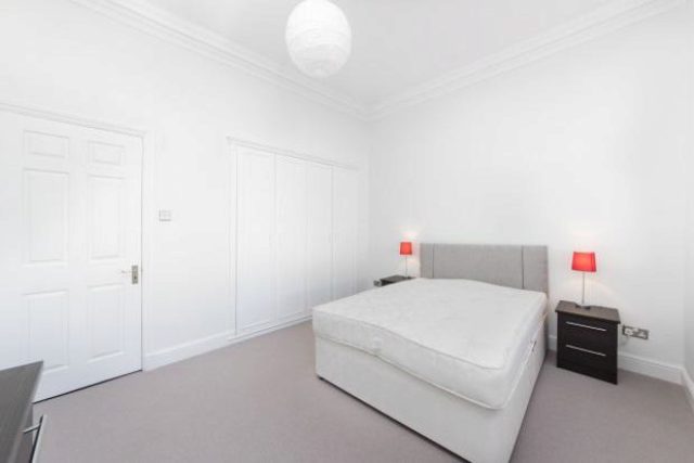  Image of 2 bedroom Flat to rent in Lexham Gardens London W8 at Somerset Court, Lexham Gardens, Kensington, W8