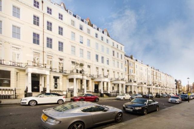  Image of 2 bedroom Flat to rent in Lexham Gardens London W8 at Somerset Court, Lexham Gardens, Kensington, W8