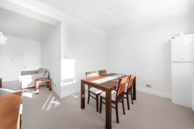  Image of 2 bedroom Flat to rent in Lexham Gardens London W8 at Somerset Court, Lexham Gardens, Kensington, W8