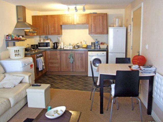  Image of 2 bedroom Flat to rent in Hedgerow Close Redditch B98 at Hedgerow Close, Greenlands, Redditch