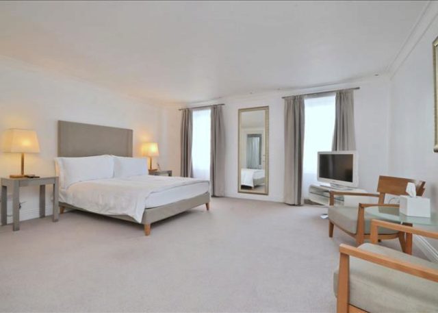  Image of 3 bedroom Flat to rent in Hertford Street London W1J at Hertford Street, Mayfair, W1J