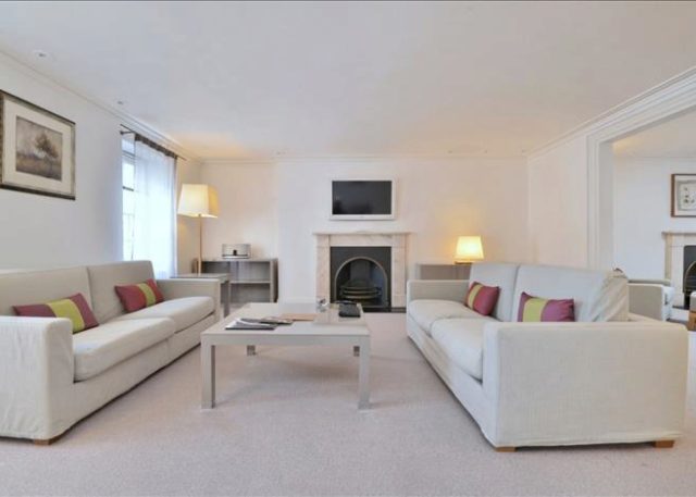  Image of 3 bedroom Flat to rent in Hertford Street London W1J at Hertford Street, Mayfair, W1J