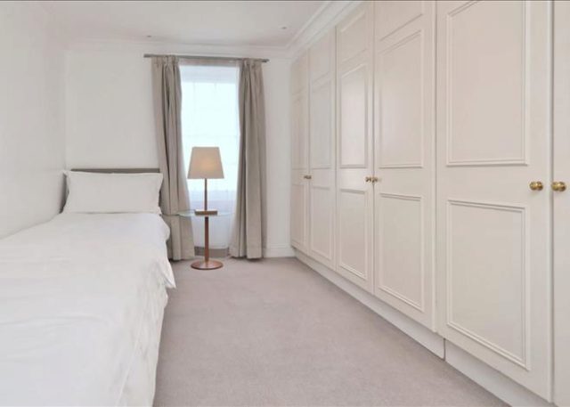  Image of 3 bedroom Flat to rent in Hertford Street London W1J at Hertford Street, Mayfair, W1J