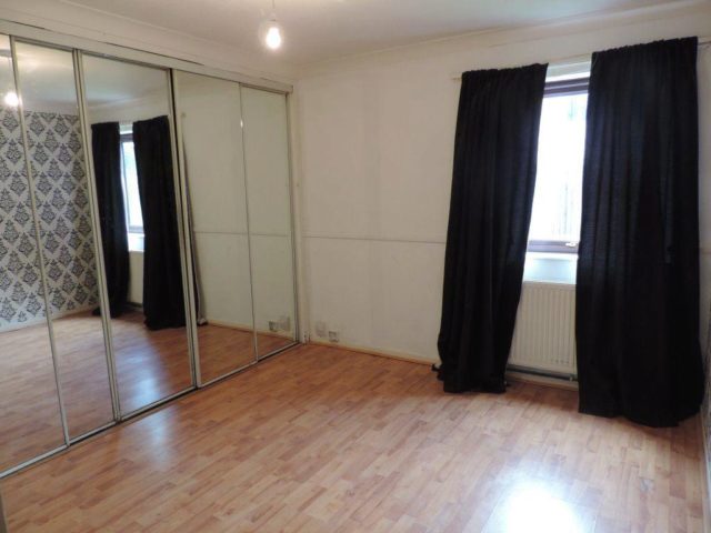  Image of 3 bedroom Flat to rent in Hanbury Orton Goldhay Peterborough PE2 at Hanbury, Orton Goldhay, Peterborough, PE2 5QT