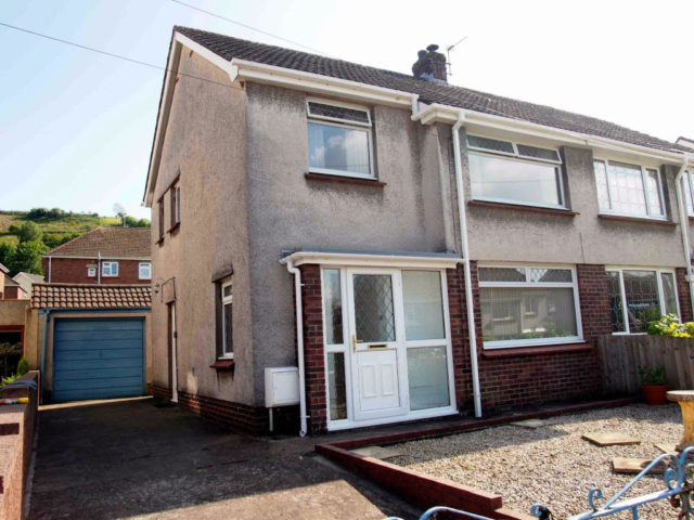  Image of 3 bedroom Semi-Detached house for sale in Cae Folland Penclawdd Swansea SA4 at Cae Folland, Penclawdd, Swansea, Abertawe, SA4