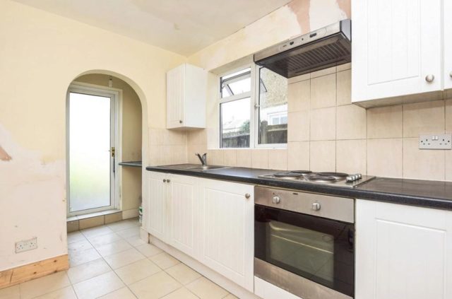  Image of 3 bedroom Terraced house for sale in Brighton Road South Croydon CR2 at South Croydon, Surrey