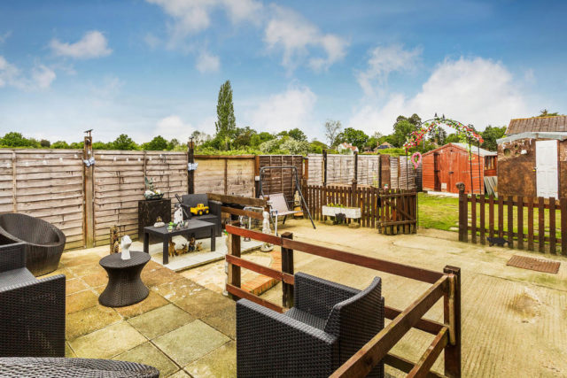  Image of 4 bedroom End of Terrace for sale in Springfield Road Edenbridge TN8 at Springfield Road, Edenbridge, TN8