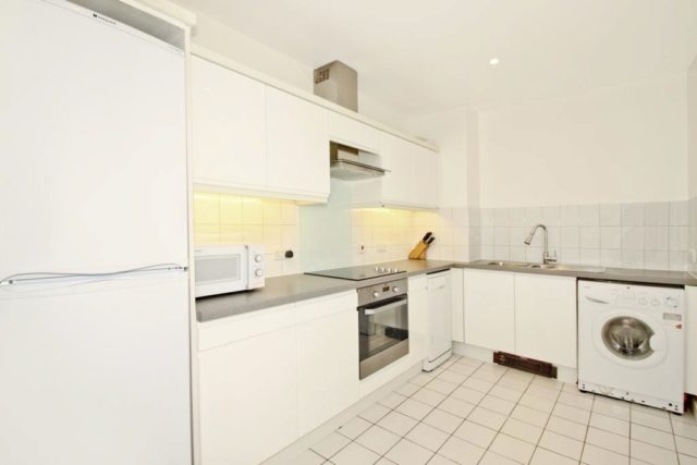  Image of 1 bedroom Flat to rent in Homer Drive London E14 at Mercury Court, Homer Driver, Isle of Dogs, E14