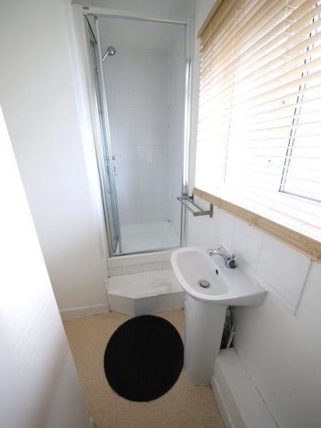  Image of 1 bedroom Houses to rent in Westferry Road London E14 at Windmill House, Westferry Road, Limehouse, E14