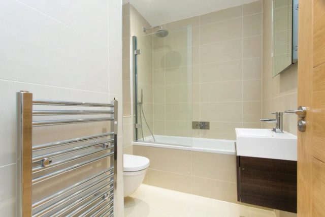  Image of 2 bedroom Flat to rent in Saltwell Street London E14 at Phoenix Loft Apartments, Saltwell Street, Poplar, E14