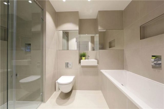  Image of 2 bedroom Flat to rent in Cambridge Heath Road London E1 at Cambridge Heath Road, Whitechapel, E1