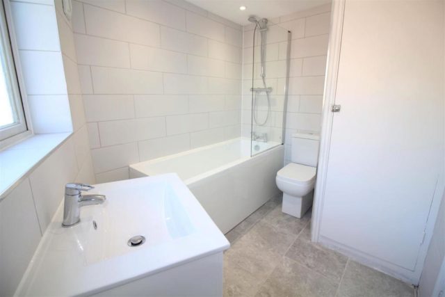  Image of 2 bedroom End of Terrace for sale in St. Marys Row Aylesbury HP20 at St. Marys Row, Aylesbury