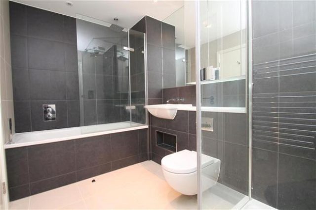  Image of 2 bedroom Flat to rent in Duckett Street London E1 at Duckett Street, Whitechapel, E1