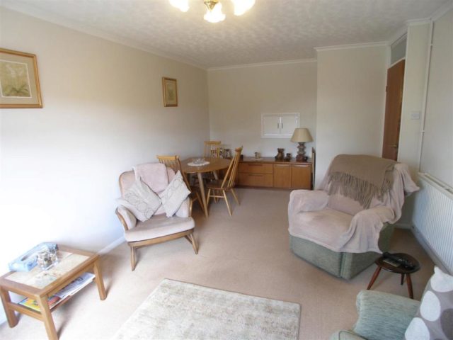  Image of 3 bedroom Terraced house for sale in Northolt Avenue Bishop