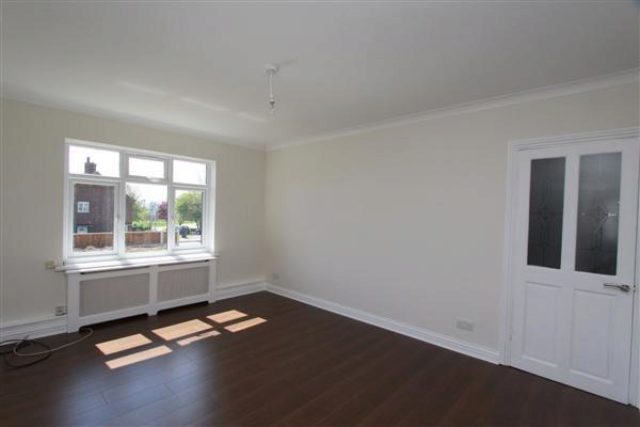  Image of 4 bedroom Houses for sale in River View Chadwell St. Mary Grays RM16 at Riverview, Chadwell St Mary