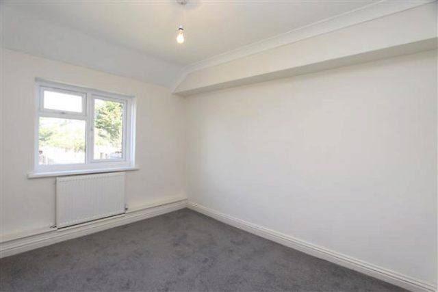  Image of 4 bedroom Houses for sale in River View Chadwell St. Mary Grays RM16 at Riverview, Chadwell St Mary