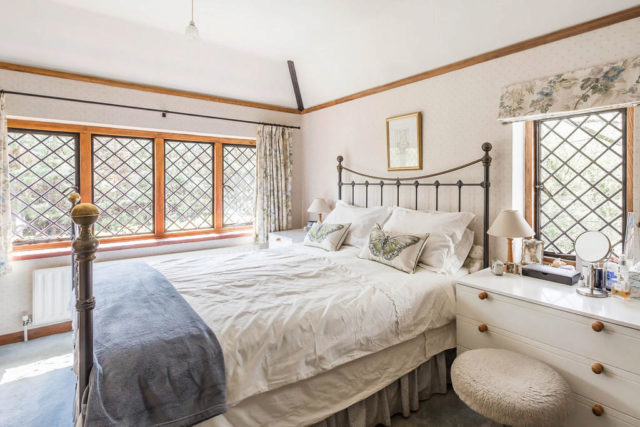  Image of 5 bedroom Detached house for sale in Snow Hill Crawley Down Crawley RH10 at Snow Hill, Crawley Down, RH10