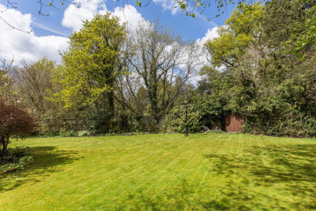  Image of 5 bedroom Detached house for sale in Snow Hill Crawley Down Crawley RH10 at Snow Hill, Crawley Down, RH10