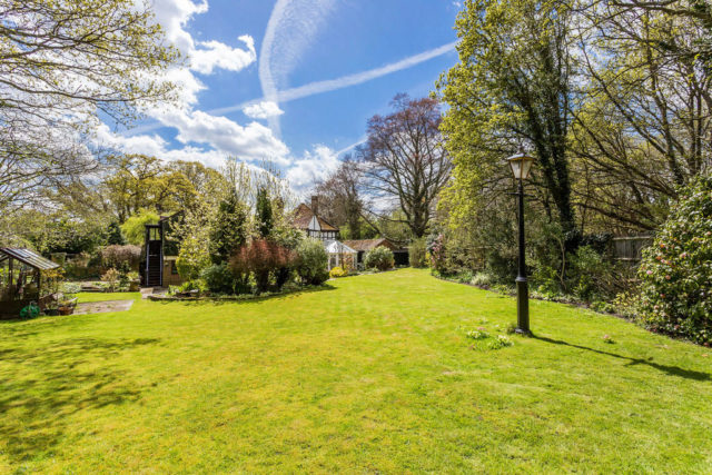 Image of 5 bedroom Detached house for sale in Snow Hill Crawley Down Crawley RH10 at Snow Hill, Crawley Down, RH10