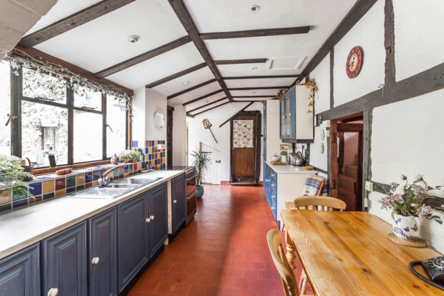  Image of 5 bedroom Detached house for sale in Snow Hill Crawley Down Crawley RH10 at Snow Hill, Crawley Down, RH10