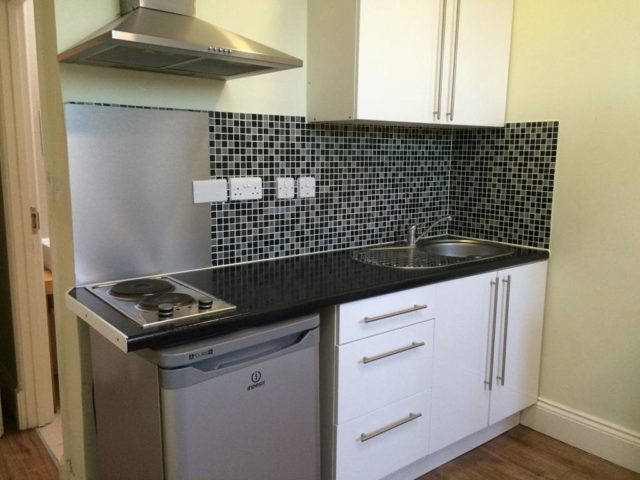  Image of Studio flat to rent in High Road Wembley HA0 at Studio Flat Wembley