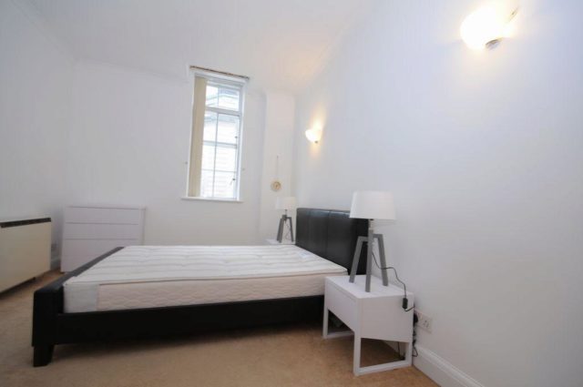  Image of 1 bedroom Flat to rent in Belvedere Road London SE1 at 1c Belvedere Road, County Hall Apartments, Waterloo, London, SE1