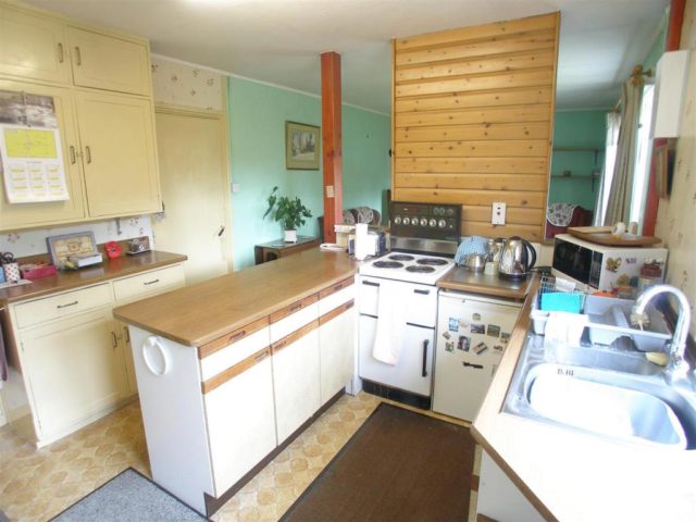  Image of 3 bedroom Chalet for sale in The Grove Great Hallingbury Bishop's Stortford CM22 at Great Hallingbury, Bishop