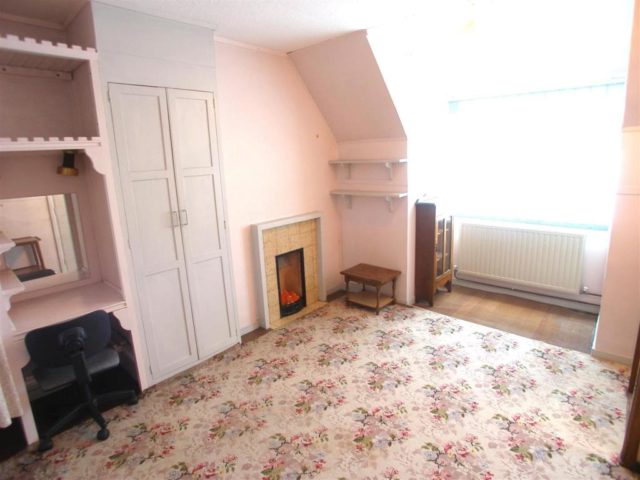  Image of 3 bedroom Chalet for sale in The Grove Great Hallingbury Bishop's Stortford CM22 at Great Hallingbury, Bishop