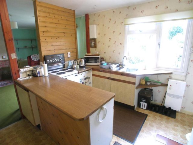  Image of 3 bedroom Chalet for sale in The Grove Great Hallingbury Bishop's Stortford CM22 at Great Hallingbury, Bishop