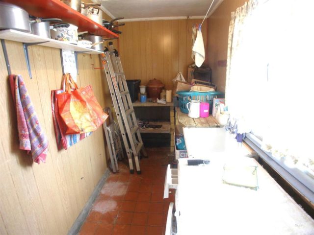  Image of 3 bedroom Chalet for sale in The Grove Great Hallingbury Bishop's Stortford CM22 at Great Hallingbury, Bishop