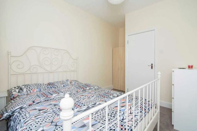  Image of 4 bedroom Flat to rent in Church Lane London E11 at Church Lane, Leytonstone, Waltham Forest, London