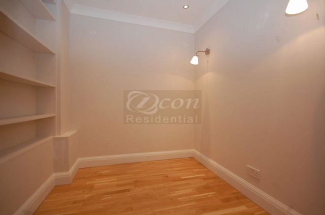  Image of 1 bedroom Flat to rent in Belvedere Road London SE1 at 1C Belvedere Road, County Hall Apartments, Waterloo, London, SE1