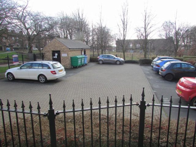  Image of 2 bedroom Flat to rent in Chaloner Green Wakefield WF1 at Ash Apartments, Chaloner Green, Wakefield