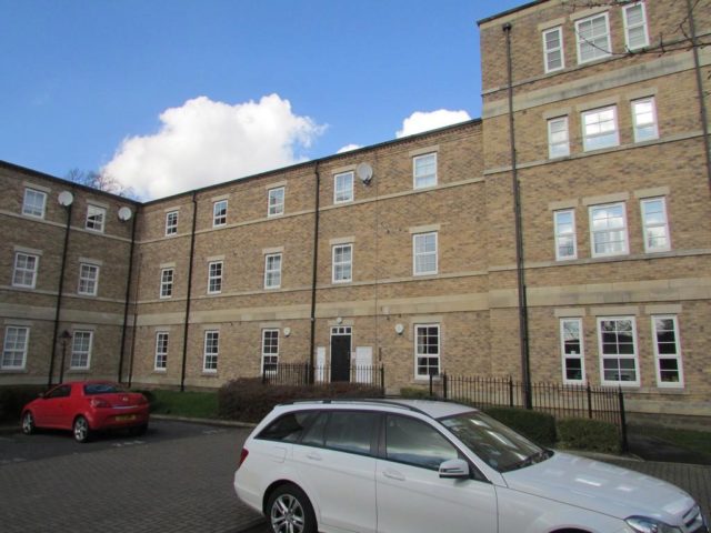  Image of 2 bedroom Flat to rent in Chaloner Green Wakefield WF1 at Ash Apartments, Chaloner Green, Wakefield