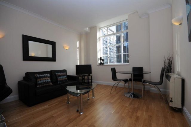  Image of 1 bedroom Flat to rent in Belvedere Road London SE1 at 1B Belvedere Road, County Hall, LONDON, SE1