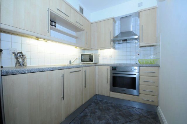  Image of 1 bedroom Flat to rent in Belvedere Road London SE1 at 1B Belvedere Road, County Hall, LONDON, SE1